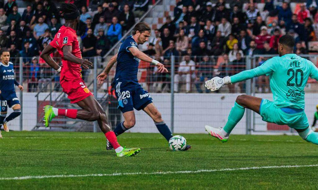PARÍS FC ASCENSO A LIGUE 1